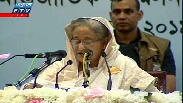 মিডিয়া মালিকদের ঋণের খোঁজ নিতে বললেন প্রধানমন্ত্রী