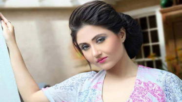 স্বস্তিকাকে যৌনকর্মী বলায় ঠান্ডা মাথায় যা বললেন