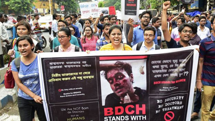 পশ্চিমবঙ্গে ডাক্তার ধর্মঘট প্রত্যাহার