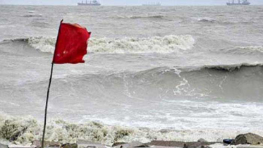 সমুদ্রবন্দরে ৩ নম্বর সংকেত