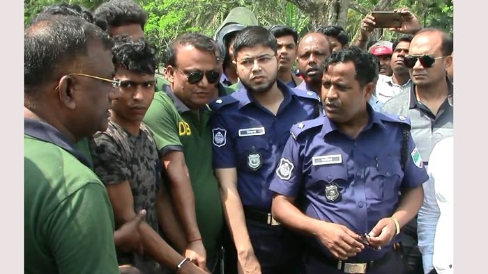 মায়ের কোল থেকে চুরি হওয়া শিশুর লাশ মিলল টয়লেটে