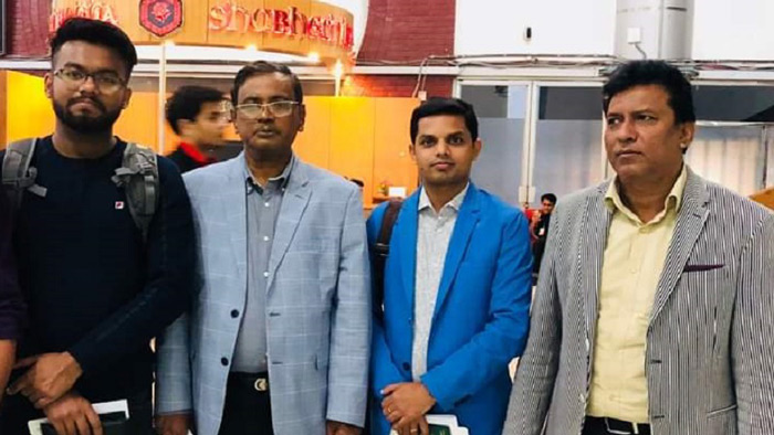 ওবায়দুল কাদেরকে দেখতে যাচ্ছেন স্বজনরা