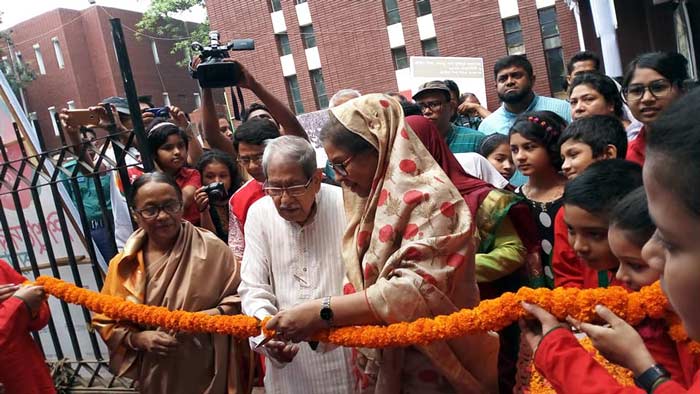 আজ শুরু শিশু একাডেমির বইমেলা