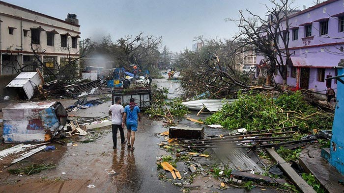 ফণীর তাণ্ডবে ওড়িশায় মৃতের সংখ্যা বেড়ে ১৬