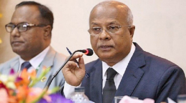 আইন ও বিধি মেনে দায়িত্ব পালন করুন: দুদক চেয়ারম্যান