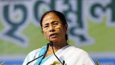 আমদানি করা নেতার কথায় বিশ্বাস করবেন না: মমতা 