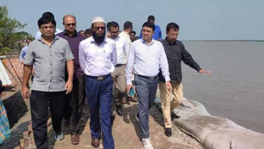 ত্রাণ চাই না, চাই টেকসই বেড়ীবাঁধ: খুবি কমিশনার ত্রাণ চাই না, চাই টেকসই বেড়ীবাঁধ: খুবি কমিশনার