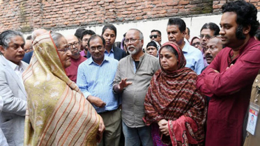 স্থপতি রবিউল হুসাইনের পরিবারের প্রতি প্রধানমন্ত্রীর সমবেদনা