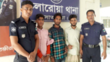 কলারোয়ায় ফেনসিডিল ও ইয়াবাসহ ৩যুবক আটক