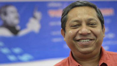 সম্প্রীতির ফেরিওয়ালারা ছুটে বেড়ান সারাদেশে