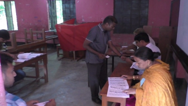 ঝিনাইদহে দুই উপজেলা নির্বাচনে চলছে ভোটগ্রহণ