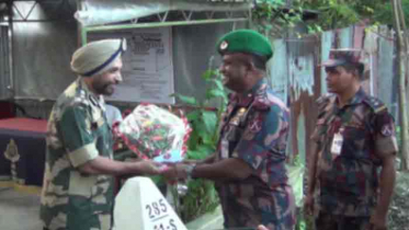 হিলি সীমান্ত পরিদর্শন করলেন বিএসএফের আইজি