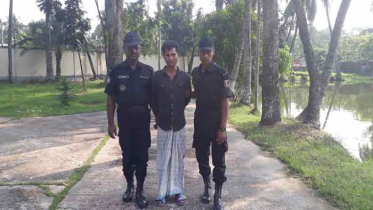 দোহারে হেরোইনসহ মাদক ব্যবসায়ী আটক