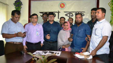 দোহারে আওয়ামী লীগ নেতার বাড়ি থেকে অস্ত্র ও গুলি উদ্ধার