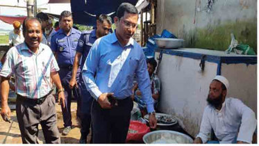 ভ্রাম্যমান আদালতে তিন ব্যবসায়িকে আর্থিক জরিমানা ভ্রাম্যমান আদালতে তিন ব্যবসায়িকে আর্থিক জরিমানা