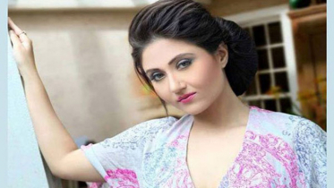 ফেসবুকে আপত্তিকর প্রস্তাবের বিষয় তুলে ভাইরাল স্বস্তিকা মুখার্জি