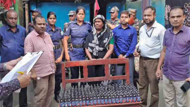 ঠাকুরগাঁওয়ে ১৬৯ বোতল ফেন্সিডিলসহ দুই নারী আটক