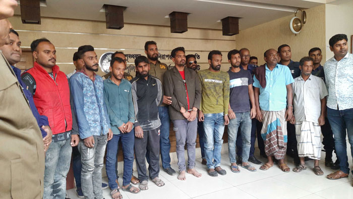 তানু হত্যায় গ্রেফতারকৃত ৯ আসামি তানু হত্যায় গ্রেফতারকৃত ৯ আসামি