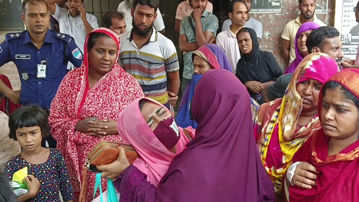 স্বজনদের আহাজারি