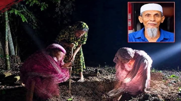 মোবাইলের আলো জ্বেলে কবর খুরছেন দুই মেয়ে
