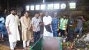 রাতের মধ্যে কোরবানীর বর্জ্য অপসারণের টার্গেট নিয়ে মাঠে নেমেছে দক্