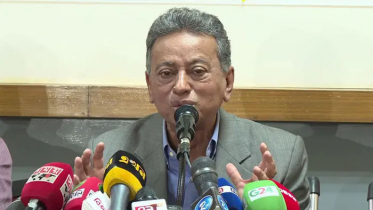 সরকার এমনভাবে চলছে যেন তারা নির্বাচিত: আমীর খসরু
