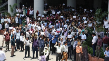 সচিবালয়ে আবারও কর্মচারীদের বিক্ষোভ, কঠোর কর্মসূচির হুমকি