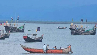 নাফ নদী থেকে ৪ জেলেকে ধরে নিয়ে গেল আরাকান আর্মি