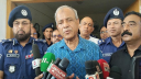 রাজনীতিবিদদের তেল মারা বন্ধ করেন; পুলিশের উদ্দেশ্যে স্বরাষ্ট্র উপদেষ্টা
