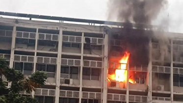‘আগুনে পুড়েছে সচিবালয়ের প্রায় ২০০ কক্ষ’