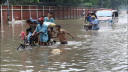 ঢাকায় টানা ১৮২ মিমি বৃষ্টি, জনজীবন বিপর্যস্ত