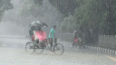 ঢাকাসহ ৬ জেলায়  বজ্রসহ বৃষ্টির আভাস