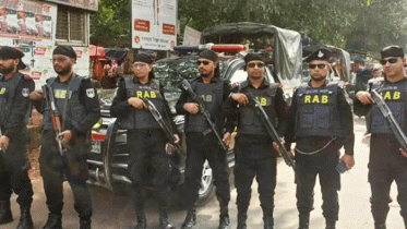 রাজধানীতে যৌথ বাহিনীর ব্লক রেইড, গ্রেপ্তার ৩৪৪ রাজধানীতে যৌথ বাহিনীর ব্লক রেইড, গ্রেপ্তার ৩৪৪