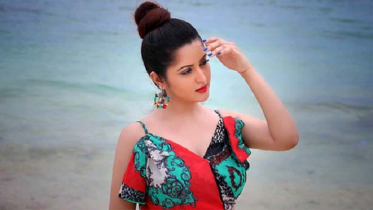 পরীমণির ‘ঝুলন্ত মরদেহ উদ্ধার’, যা জানা গেল