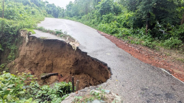 দুই বছরেই ধসে পড়ল কোটি টাকার সড়ক