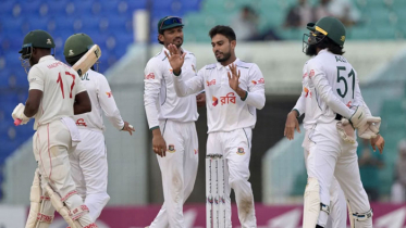 তাইজুল-মিরাজের স্পিন তাণ্ডবে দাপুটে জয় বাংলাদেশের