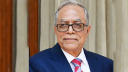 হত্যা মামলা মাথায় নিয়ে দেশ ছাড়লেন সাবেক রাষ্ট্রপতি আবদুল হামিদ