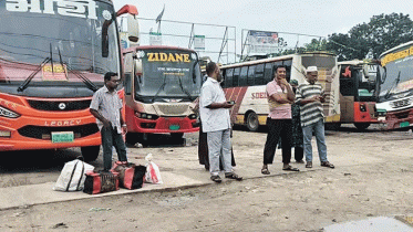 জামালপুর-ঢাকা রুটে বাস বন্ধ, দুর্ভোগে যাত্রীরা
