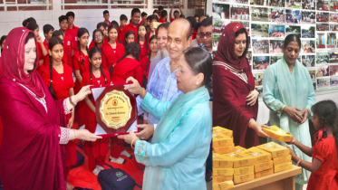 ধানমন্ডিতে ‘সুরভি’ পরিদর্শনে ডা. জুবাইদা রহমান