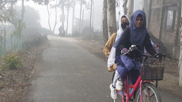 তীব্র শীতে কাঁপছে উত্তরবঙ্গ, ধেয়ে আসছে সারাদেশে