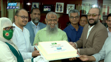 এনটিভির জন্মদিনে একুশে টেলিভিশনের ফুলেল শুভেচ্ছা 