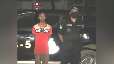 নওগাঁয় মাদক ব্যবসায়ী আটক
