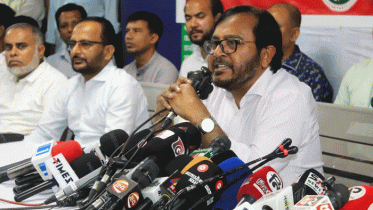 ‘অর্থের বিনিময়ে লুটেরাদের ফেরানোর চেষ্টা সরকারের ক্ষতির কারণ হবে’ ‘অর্থের বিনিময়ে লুটেরাদের ফেরানোর চেষ্টা সরকারের ক্ষতির কারণ হবে’