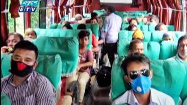 ফেনীতে গণপরিবহনে নৈরাজ্য, নেই স্বাস্থ্যবিধির বালাই (ভিডিও)