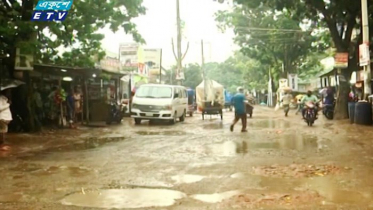 তানোর উপজেলা প্রধান সড়কের বেহাল দশা