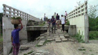 সংযোগ সড়ক না থাকায় দুই বছরেও চালু হয়নি ব্রিজ