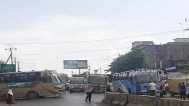 কেরানীহাটে পুলিশের প্রশ্রয়ে অবৈধ পার্কিং, বাড়ছে জনদুর্ভোগ