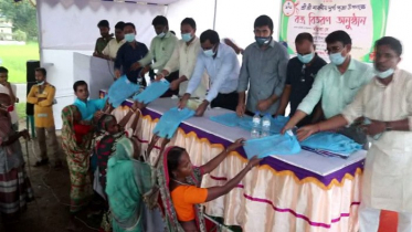 কমলগঞ্জে শ্রীগীতা শিক্ষাঙ্গনের বস্ত্র বিতরণ 