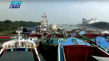 নৌযান শ্রমিকদের অনির্দিষ্টকালের ধর্মঘট (ভিডিও)
