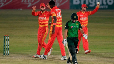 লজ্জার ইতিহাস সৃষ্টি করে হারল পাকিস্তান
